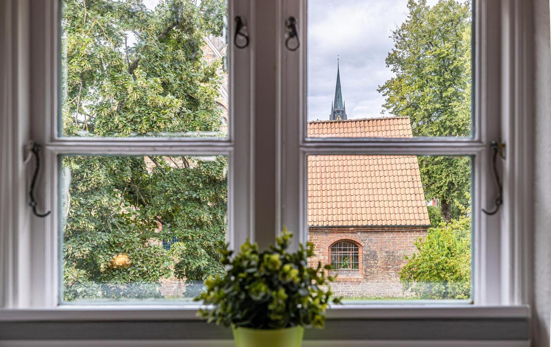 Fewo1846 - Altes Steuermannhaus - Uriges Reihenhaus Mit 2 Schlafzimmern In Der Altstadt Flensburg Ngoại thất bức ảnh